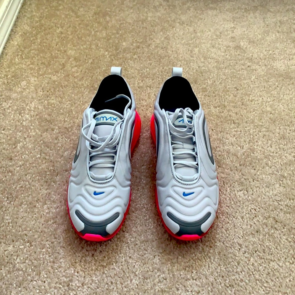 Nike airmax grey and pink size 6Y or women’s 7.5